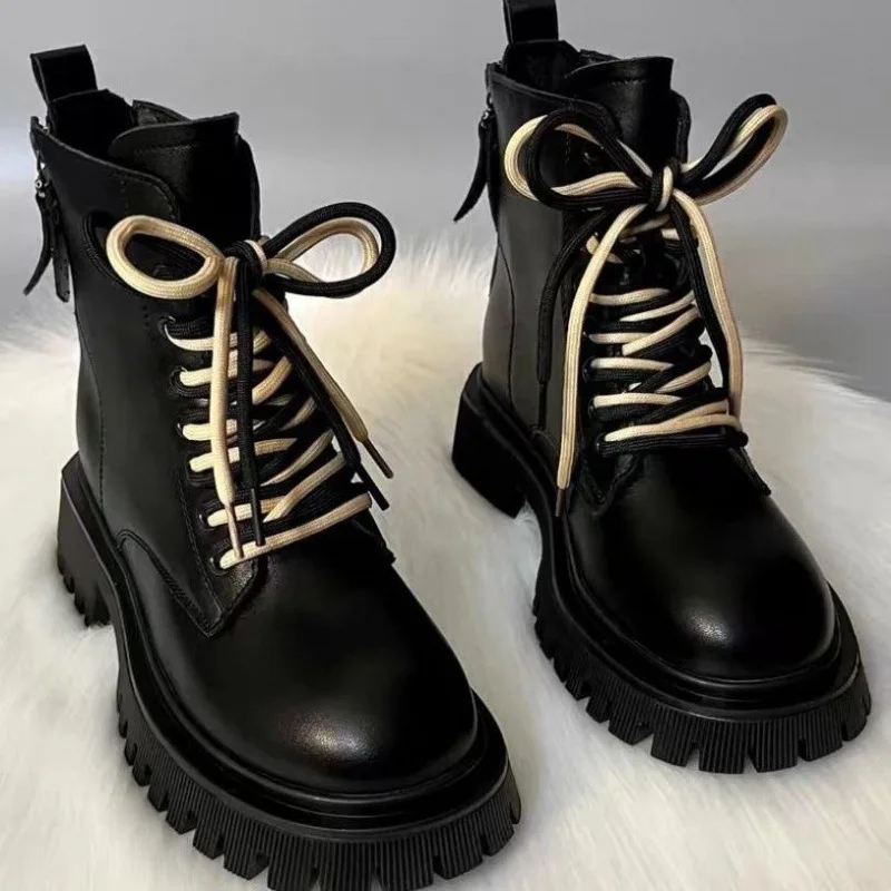 2024 Women's Patent Leather Motorcycle Boots Vintage Lace Up Shoes, Autumn And Winter,Medium Heel(3-5cm) Woman Shoes Black
2024 Women's Patent Leather Motorcycle Boots Vintage Lace Up Shoes, Autumn And Winter,Medium Heel(3-5cm) Woman Shoes Black