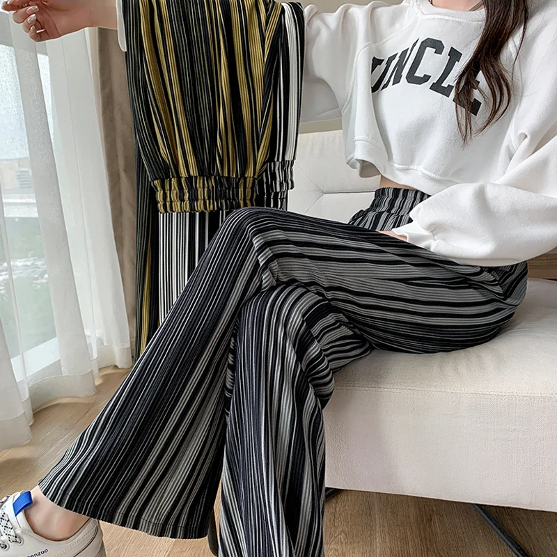 Collaosed striped chenille wide-legged pants female qiu dong the drape of tall waist show thin easy straight mop slacks
Collaosed striped chenille wide-legged pants female qiu dong the drape of tall waist show thin easy straight mop slacks