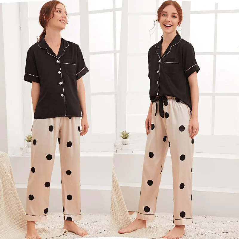 Silk Pajamas Women's Suit Cardigan Short-sleeved Trousers Two-piece Summer Thin Section Loose Ladies Home Wear Pajama Set
Silk Pajamas Women's Suit Cardigan Short-sleeved Trousers Two-piece Summer Thin Section Loose Ladies Home Wear Pajama Set