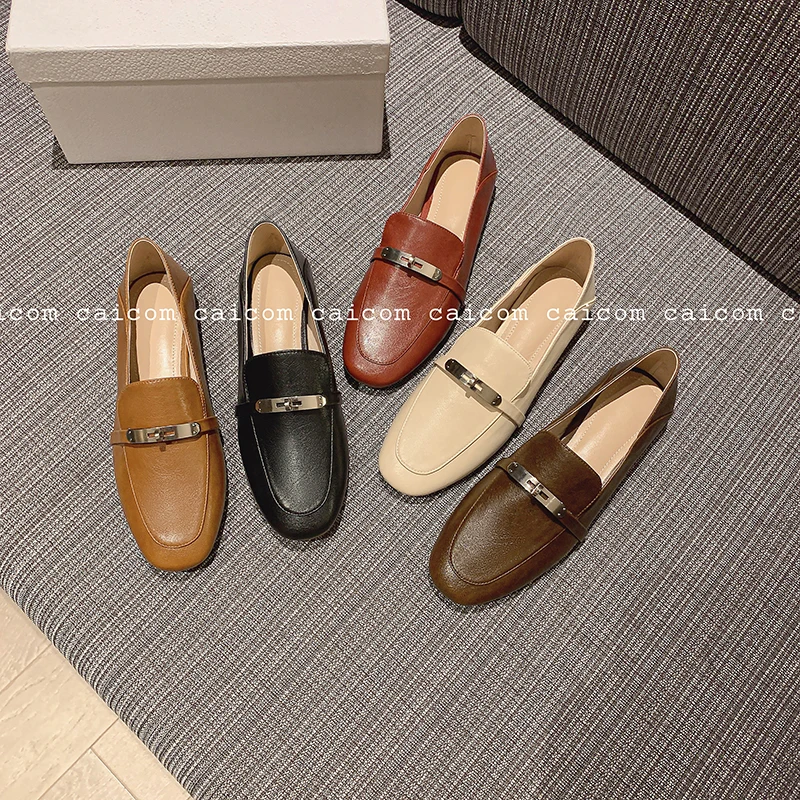 NewCurve Loafers Shoes Genuine Cow Leather Brand Lock Chain Round Toe Ladies Casual Soft Sole Flat Slip On Lazy Shoes For Women
NewCurve Loafers Shoes Genuine Cow Leather Brand Lock Chain Round Toe Ladies Casual Soft Sole Flat Slip On Lazy Shoes For Women