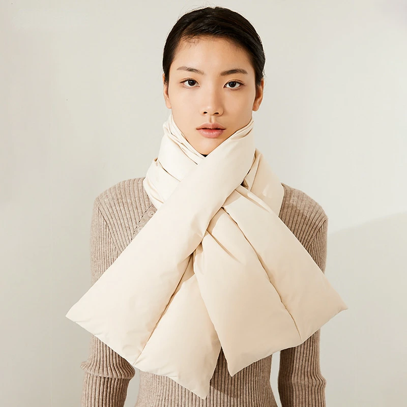 2022 Winter New Women Down Scarf Female Couple Solid Color Down Thickened Warm Neckerchief
2022 Winter New Women Down Scarf Female Couple Solid Color Down Thickened Warm Neckerchief