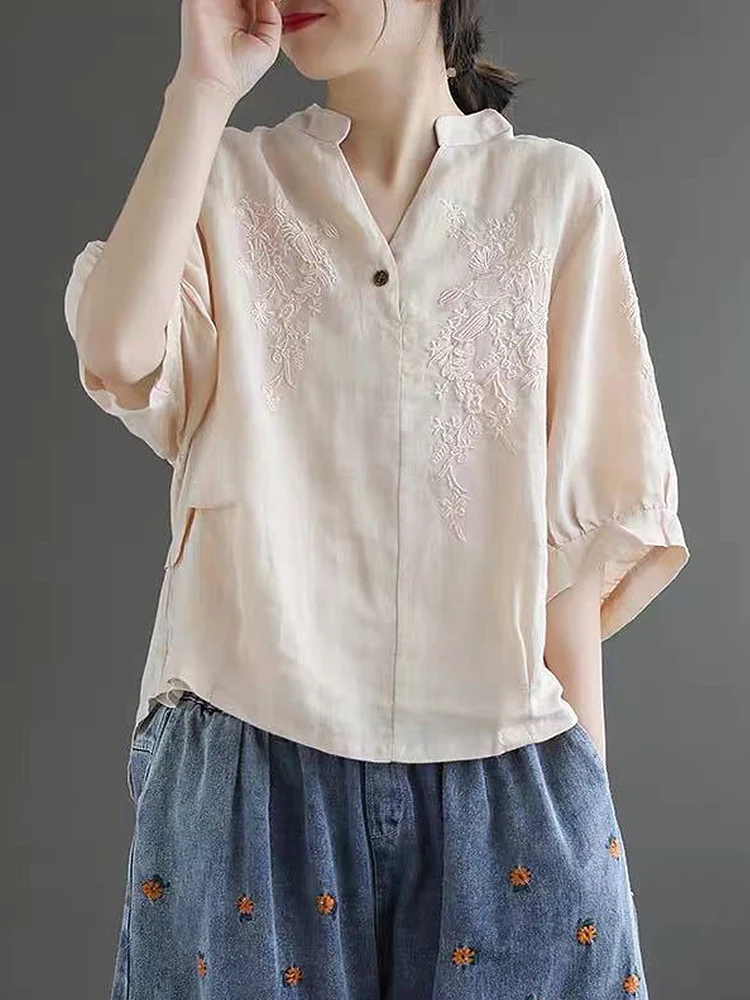 

2022 Spring Summer Half Sleeve Women's Top Arts Style Embroidery Vinatge Shirts Large Size Casual Loose Womens Shirt