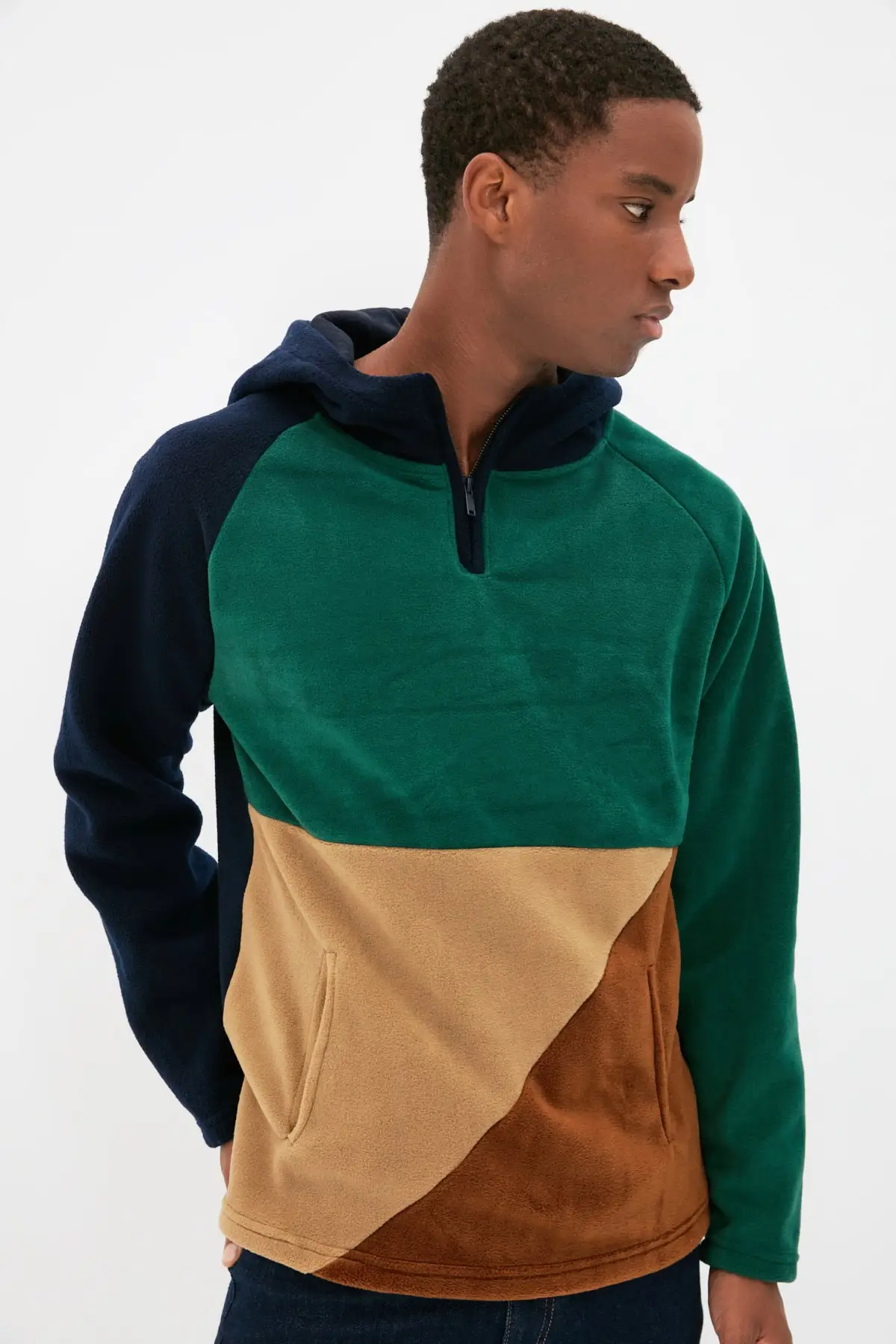 Trendyol Men 'S Regular Fit Hooded Long Sleeve Color Block Sweatshirt TMNAW22SW0740
Trendyol Men 'S Regular Fit Hooded Long Sleeve Color Block Sweatshirt TMNAW22SW0740