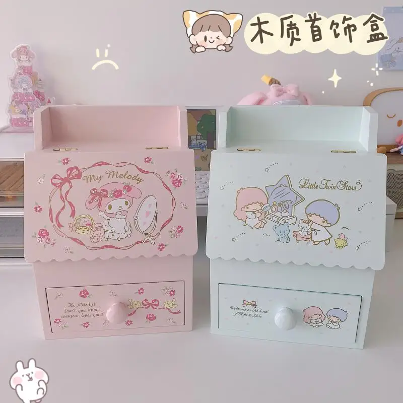 Kawaii Sanrio плюшевая мультяшная деревянная шкатулка для ювелирных изделий настольный шкаф для хранения стеллаж Mymelody маленькие двойные звезды
Kawaii Sanrio плюшевая мультяшная деревянная шкатулка для ювелирных изделий настольный шкаф для хранения стеллаж Mymelody маленькие двойные звезды