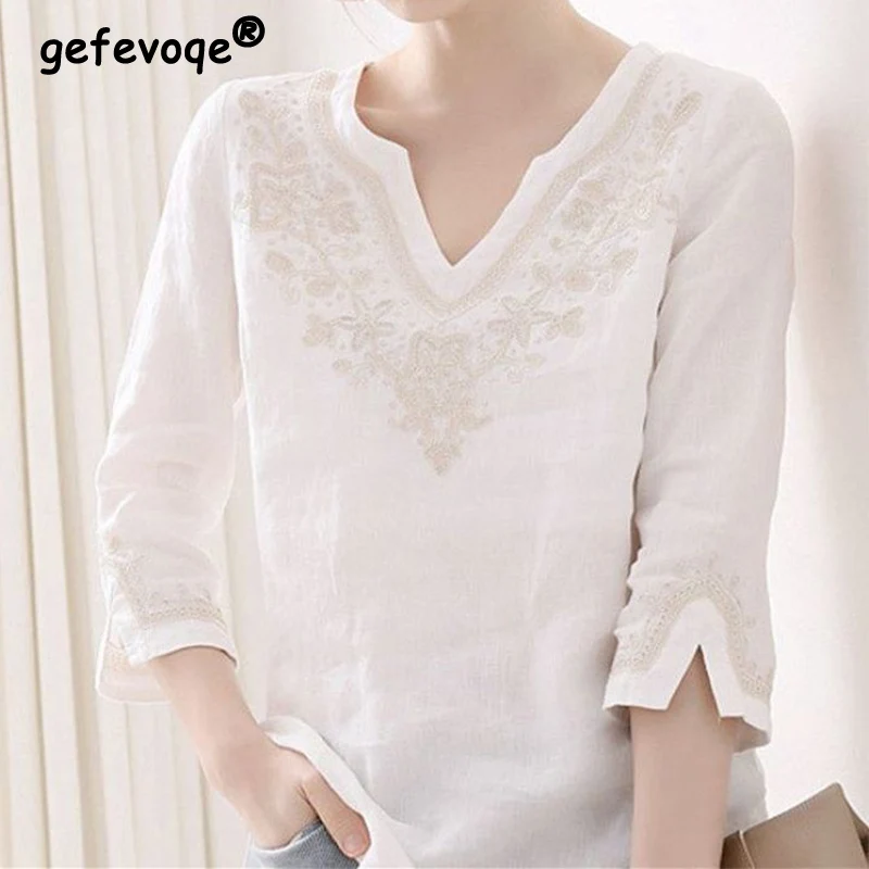 Office Lady Elegant Solid Color Embroidery T-shirt Summer 2022 V-Neck Three Quarter Sleeve Loose Pullovers Tops Women's Clothing
Office Lady Elegant Solid Color Embroidery T-shirt Summer 2022 V-Neck Three Quarter Sleeve Loose Pullovers Tops Women's Clothing