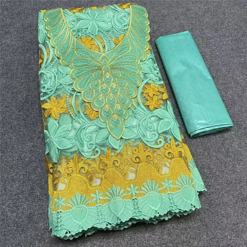 2,5 y кружево + 2,5 y парфюм Bazin Brode богатые + вышивка воротника африканские ткани тюль шнур кружево популярный Дубай Стиль
2,5 y кружево + 2,5 y парфюм Bazin Brode богатые + вышивка воротника африканские ткани тюль шнур кружево популярный Дубай Стиль