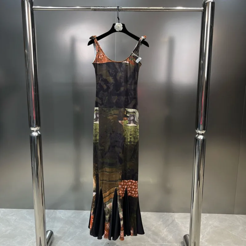 BORVEMAYS Personality Retro Printing Dress Pleated Loose 2023 Summer New Sleeveless High Waist All-match Dresses WZ2086
BORVEMAYS Personality Retro Printing Dress Pleated Loose 2023 Summer New Sleeveless High Waist All-match Dresses WZ2086