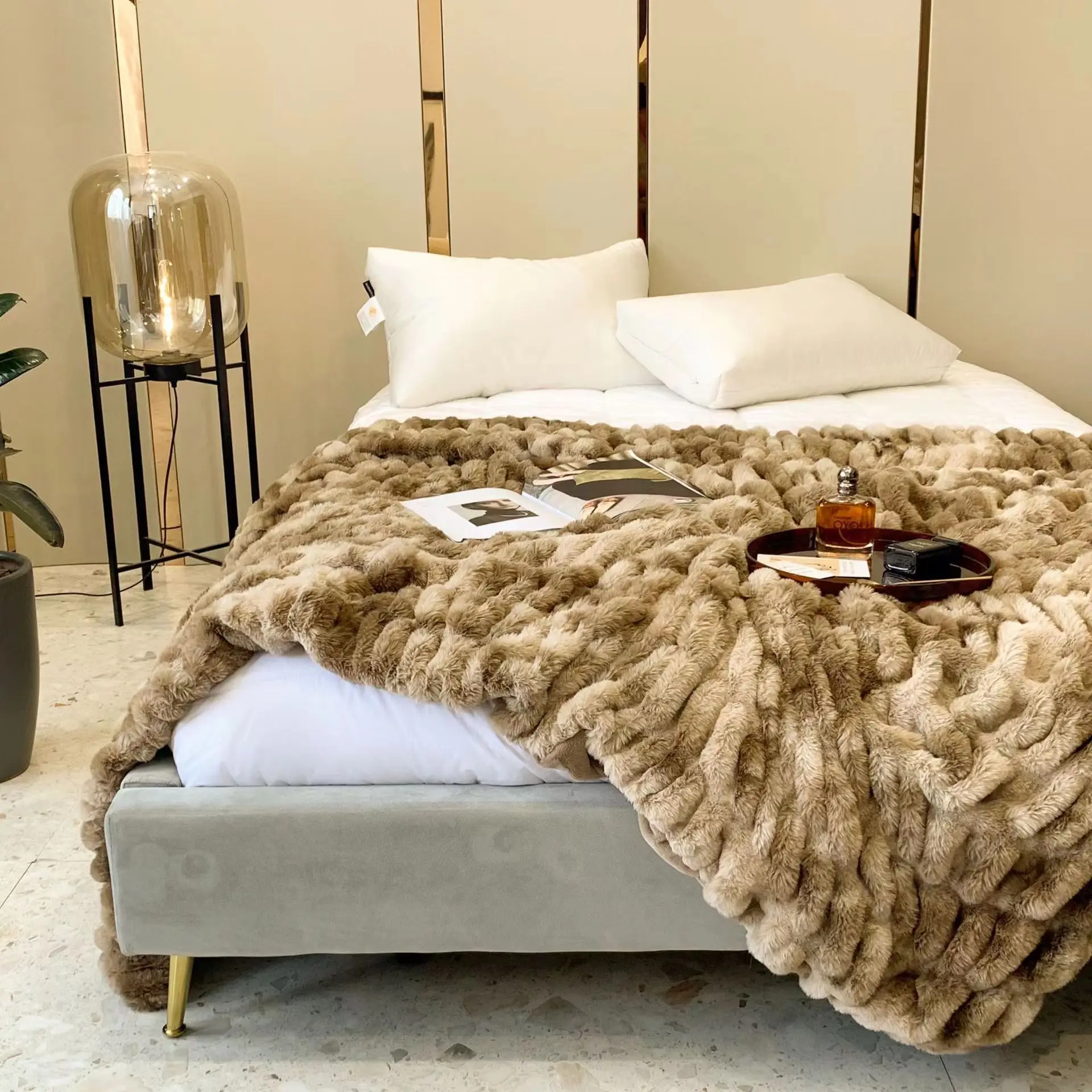 Winter Wool Duvet Cover 1pcs Thick Warm Coral Fleece Soft Solid Color Travel Office Blanket Sofa Double Bed Bedspread
Winter Wool Duvet Cover 1pcs Thick Warm Coral Fleece Soft Solid Color Travel Office Blanket Sofa Double Bed Bedspread