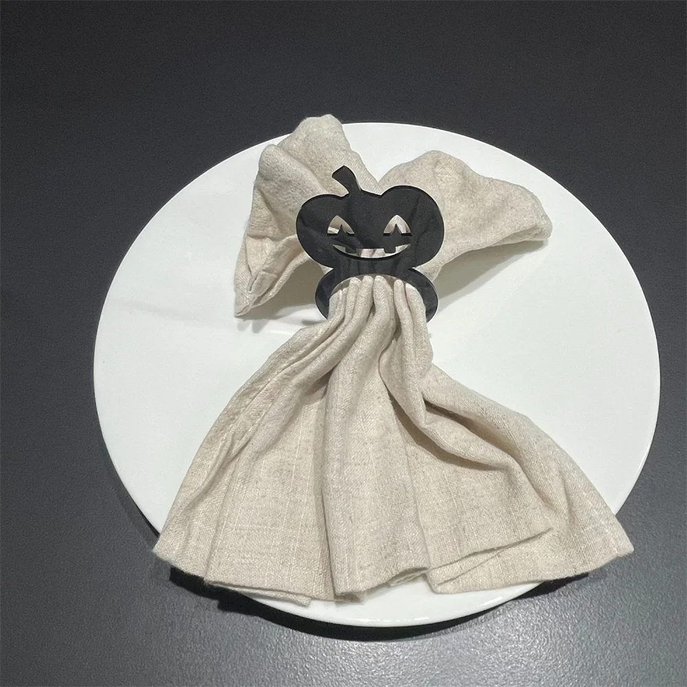 Interesting Halloween Napkin Ring Durable Materials Napkin Ring Holiday Decoration Pumpkin Napkin Ring Lovely Fashion Charming
Interesting Halloween Napkin Ring Durable Materials Napkin Ring Holiday Decoration Pumpkin Napkin Ring Lovely Fashion Charming