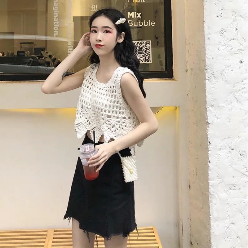 Design Fashion Daily Tank Hollow Out Popular Female Clothes White Temperament Chic Summer Women Vintage Solid Knitted Tanks Tops
Design Fashion Daily Tank Hollow Out Popular Female Clothes White Temperament Chic Summer Women Vintage Solid Knitted Tanks Tops