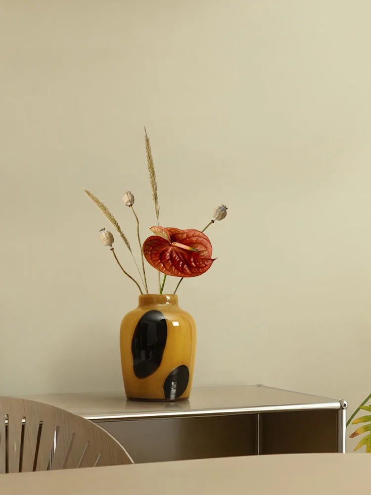 Antique Brown Black Dot Pot Guest Restaurant Glass Vase Home Design Soft Decoration Water Culture Flower Equipment 
Antique Brown Black Dot Pot Guest Restaurant Glass Vase Home Design Soft Decoration Water Culture Flower Equipment
