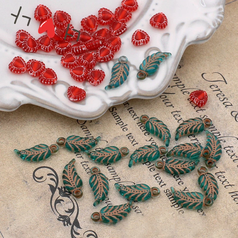 10Pcs Vintage Leaves Charms Red Heart Acrylic Beads For DIY Making Earrings Necklace Jewelry Accessories
10Pcs Vintage Leaves Charms Red Heart Acrylic Beads For DIY Making Earrings Necklace Jewelry Accessories