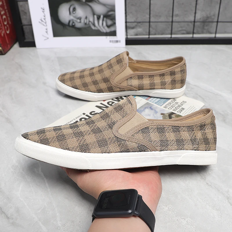 Slip On Loafers Men Canvas Shoes Plaid Pattern Spring Autumn Breathable Comfortable Mens Vulcanized Shoes High Qualitity New Hot
Slip On Loafers Men Canvas Shoes Plaid Pattern Spring Autumn Breathable Comfortable Mens Vulcanized Shoes High Qualitity New Hot