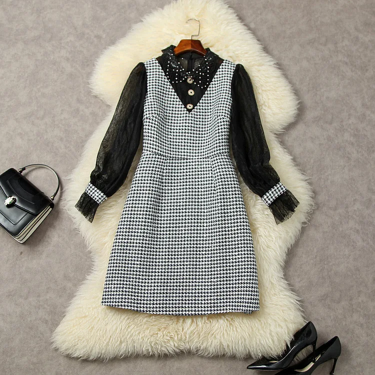New European and American women's wear for winter 2022 Stitching lace long sleeve nail bead lapel check fashionable dress
New European and American women's wear for winter 2022 Stitching lace long sleeve nail bead lapel check fashionable dress