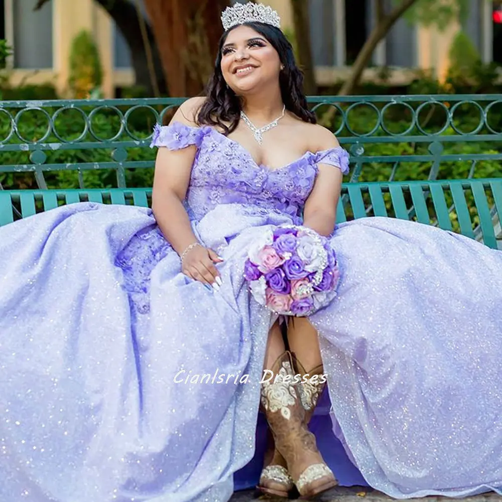 Женское бальное платье с открытыми плечами и цветочной аппликацией, 15-16 лет
Женское бальное платье с открытыми плечами и цветочной аппликацией, 15-16 лет