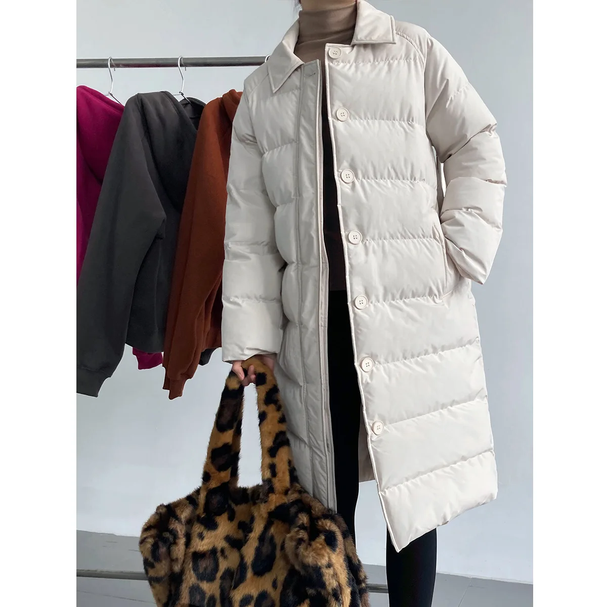 Mid-length down jacket women 2021 winter new down jacket Korean quilted jacket bread jacket
Mid-length down jacket women 2021 winter new down jacket Korean quilted jacket bread jacket