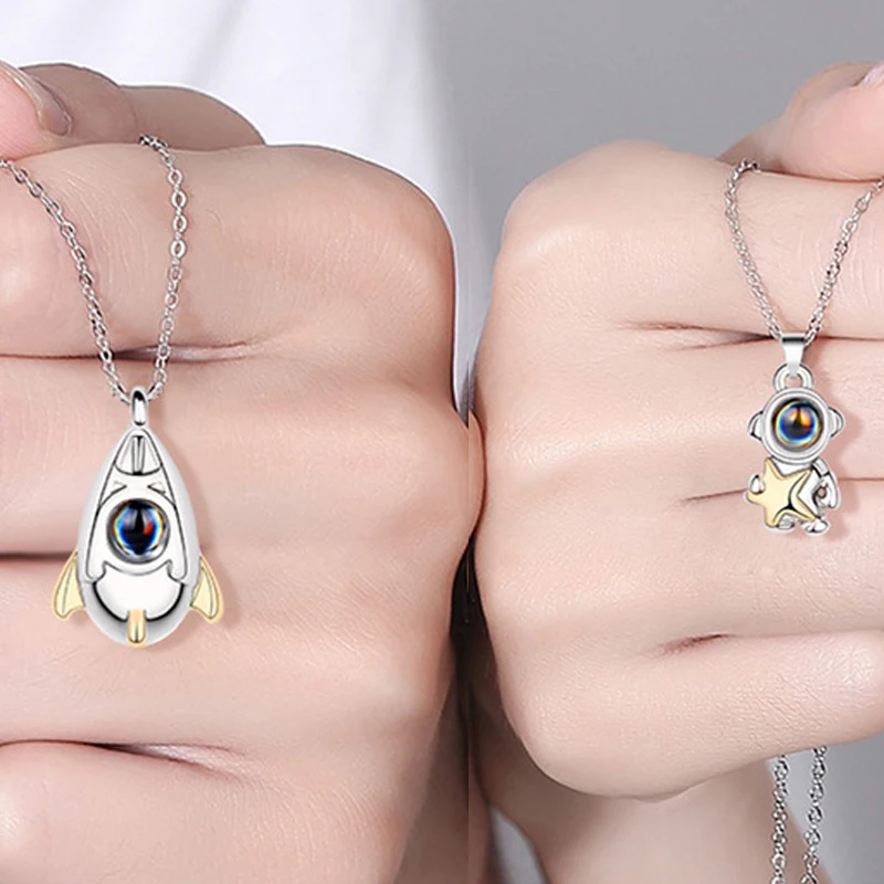2 PCS/Set 100 Language I Love You Projection Necklace for Couple Women Astronaut Star Pendant Choker Chain Valentine's Day Gifts
2 PCS/Set 100 Language I Love You Projection Necklace for Couple Women Astronaut Star Pendant Choker Chain Valentine's Day Gifts