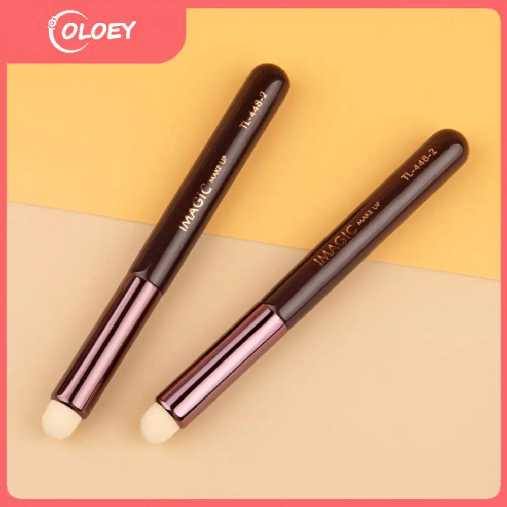 Round Lip Brush Concealer Brush Face Contour Brush Soft Bristle Brushes Blade Eyebrow Brush 1pcs Makeup Brushes
Round Lip Brush Concealer Brush Face Contour Brush Soft Bristle Brushes Blade Eyebrow Brush 1pcs Makeup Brushes