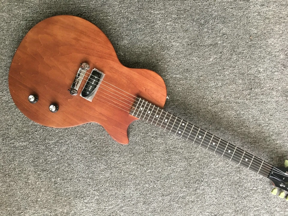 Wholesale High Quality LP CUSTOM Fingerboard Vintage Mahogany body Les one Pickup Electric Guitar
Wholesale High Quality LP CUSTOM Fingerboard Vintage Mahogany body Les one Pickup Electric Guitar