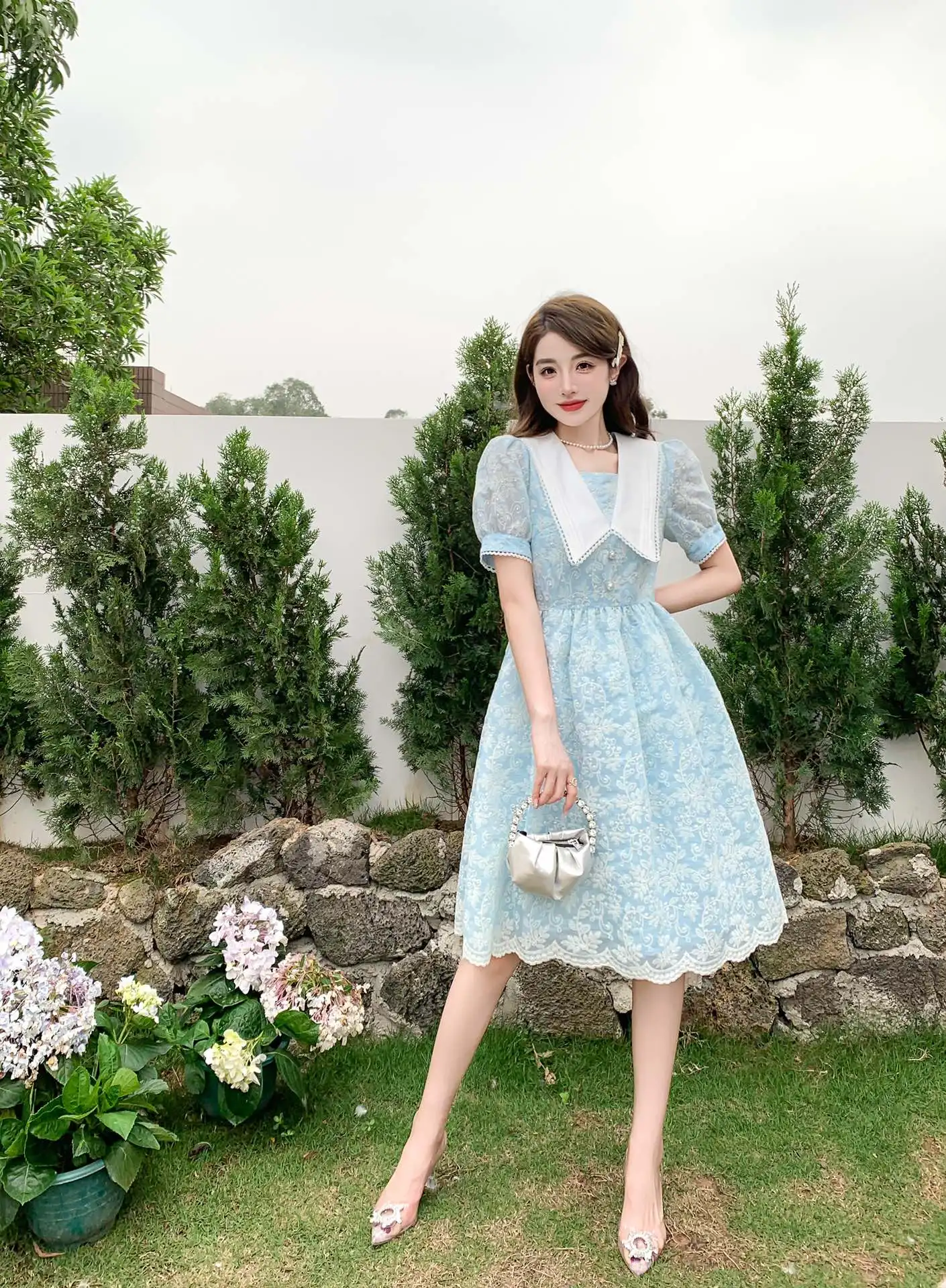 New women's clothing for spring and summer 2023 Classic Simple Embroidered Jacquard Waist Trimming Short-Sleeved Dress 0430
New women's clothing for spring and summer 2023 Classic Simple Embroidered Jacquard Waist Trimming Short-Sleeved Dress 0430
