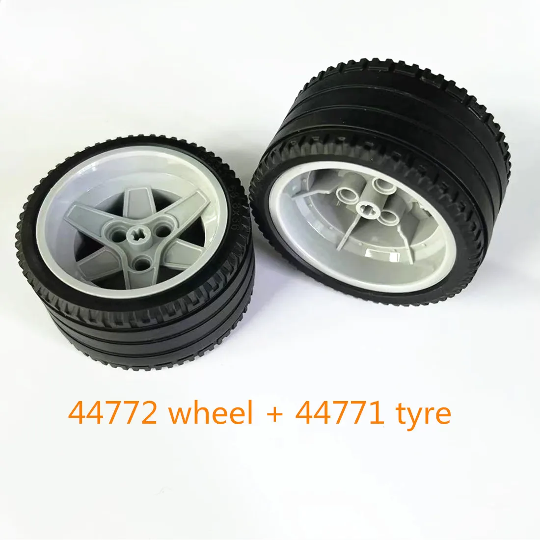Buildings Blocks 44772 Wheel 56mm D. x 34mm Technical Racing Medium, 3 Pin Holes For 44771 Tyre Collections Bulk GBC MOC Set
Buildings Blocks 44772 Wheel 56mm D. x 34mm Technical Racing Medium, 3 Pin Holes For 44771 Tyre Collections Bulk GBC MOC Set