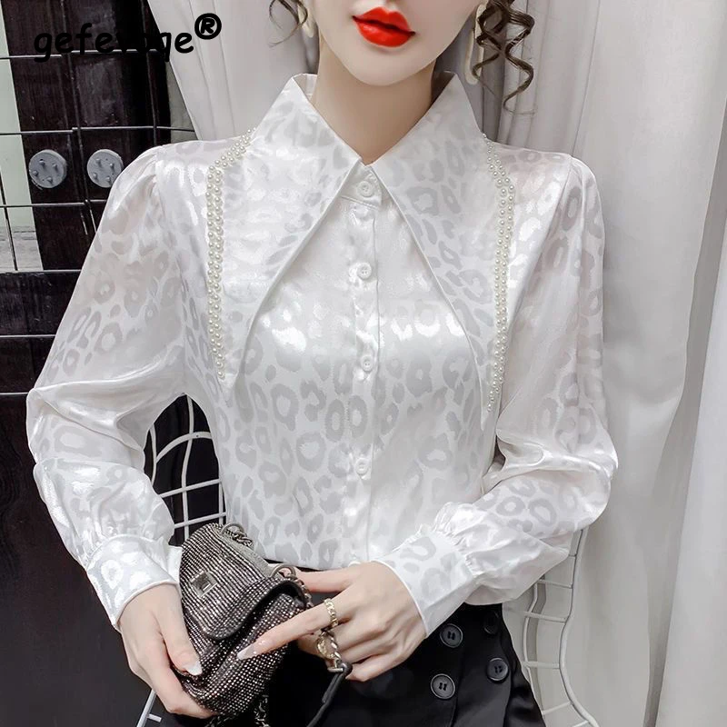 Autumn Winter Beading Pointed Collar Leopard Jacquard Blouse Long Sleeve Plus Velvet Thick Warm Top Women Elegant Fashion Shirt
Autumn Winter Beading Pointed Collar Leopard Jacquard Blouse Long Sleeve Plus Velvet Thick Warm Top Women Elegant Fashion Shirt