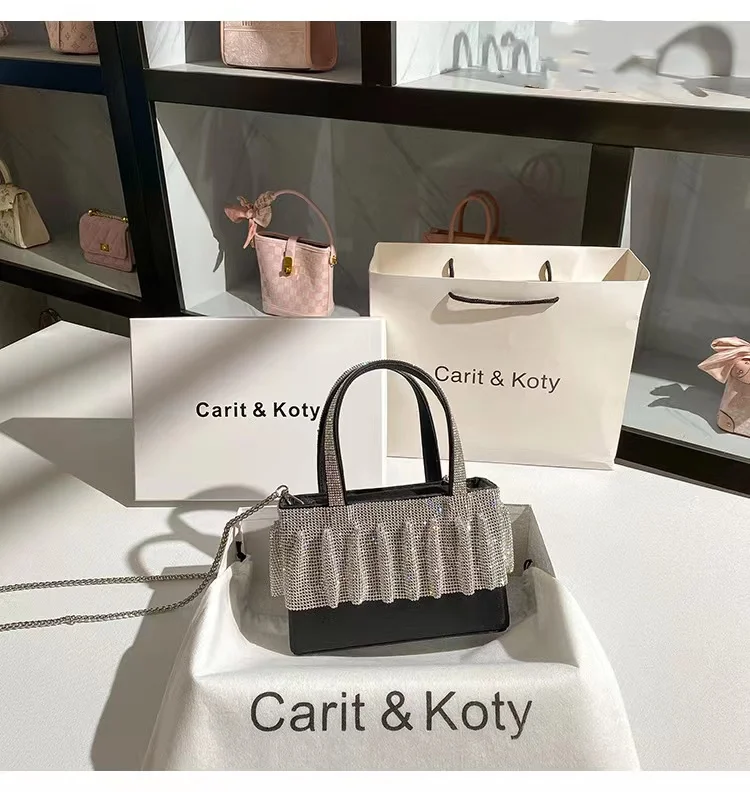 Luxury Designer Women's Handbag Glitter Shiny Rhinestone Diamond Evening Bag Wedding Party Clutch Purse Shoulder Messenger Bag
Luxury Designer Women's Handbag Glitter Shiny Rhinestone Diamond Evening Bag Wedding Party Clutch Purse Shoulder Messenger Bag