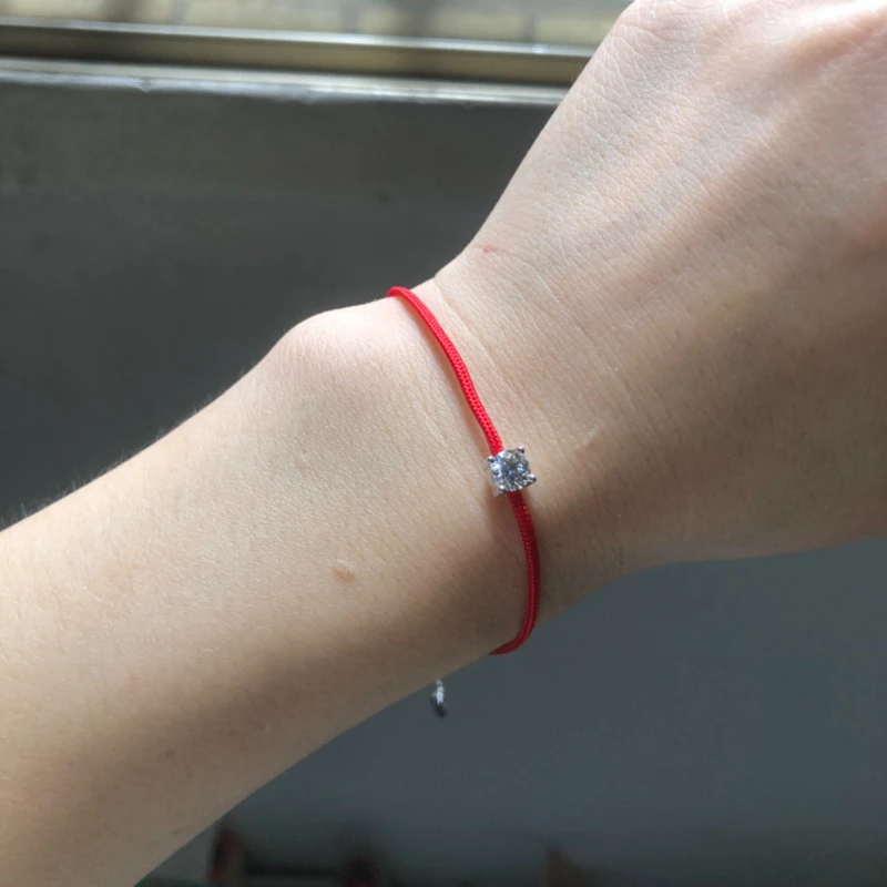 Shining U S925 Silver Moissanite Bracelet 0.5ct Red Line New Chinese Style Fine Jewelry for Women Birthday Gift
Shining U S925 Silver Moissanite Bracelet 0.5ct Red Line New Chinese Style Fine Jewelry for Women Birthday Gift