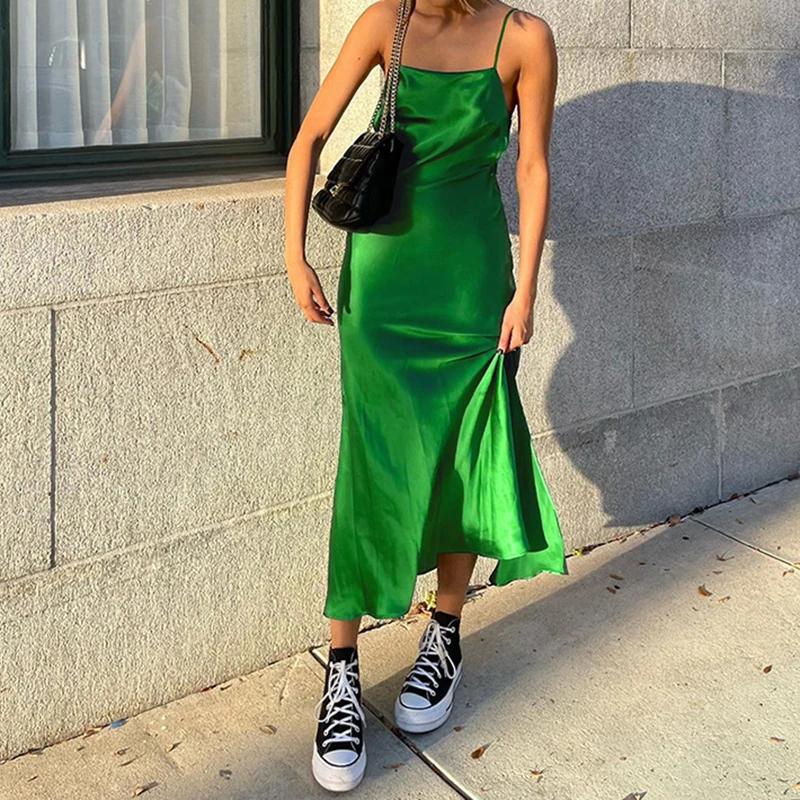 PASSIONNÉ Green Party Dress for Women Suspender Backless Side-split Mid-length Dresses Female Elegant Fashion 2023 Summer New
PASSIONNÉ Green Party Dress for Women Suspender Backless Side-split Mid-length Dresses Female Elegant Fashion 2023 Summer New