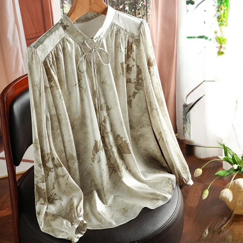 2023 Autumn Office Lady Vintage Shirts Long Sleeve Loose Tops Fashion Women Silk Top French Blouse Temperament Blusa Mujer 29963
2023 Autumn Office Lady Vintage Shirts Long Sleeve Loose Tops Fashion Women Silk Top French Blouse Temperament Blusa Mujer 29963