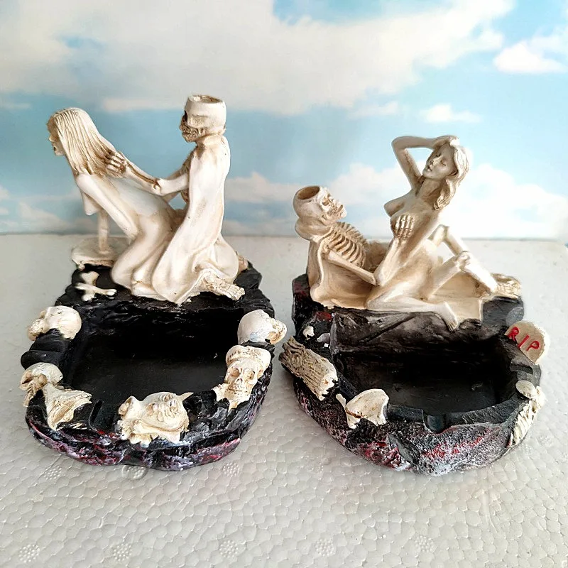 Halloween Skeleton And Beauty Ashtray Creative Funny Skull Cigarate Tray Smoking Office Car Decoration Home Gifts
Halloween Skeleton And Beauty Ashtray Creative Funny Skull Cigarate Tray Smoking Office Car Decoration Home Gifts
