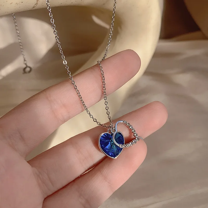 

Blue Zircon Heart Pendant Necklace for Women Korean Niche Design Titanium Steel Temperament Collarbone Chain Fashion Jewelry