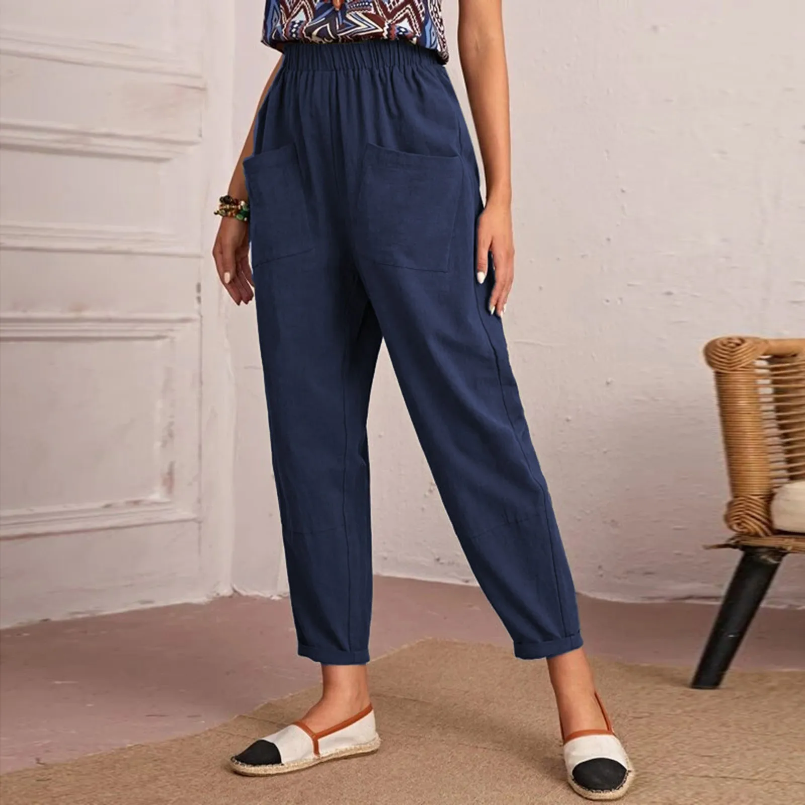 Fashion Cotton Linen Cropped Pants Women Elastic Waist Casual Pants Pocket Solid Pants For Women Casual Straight-Leg Trousers
Fashion Cotton Linen Cropped Pants Women Elastic Waist Casual Pants Pocket Solid Pants For Women Casual Straight-Leg Trousers