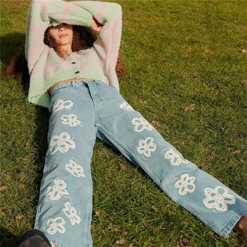 Ladies 2022 New American Retro Light Blue Flower Graffiti High Waist Jeans Women's Trendy Ins Straight Daddy Pants
Ladies 2022 New American Retro Light Blue Flower Graffiti High Waist Jeans Women's Trendy Ins Straight Daddy Pants