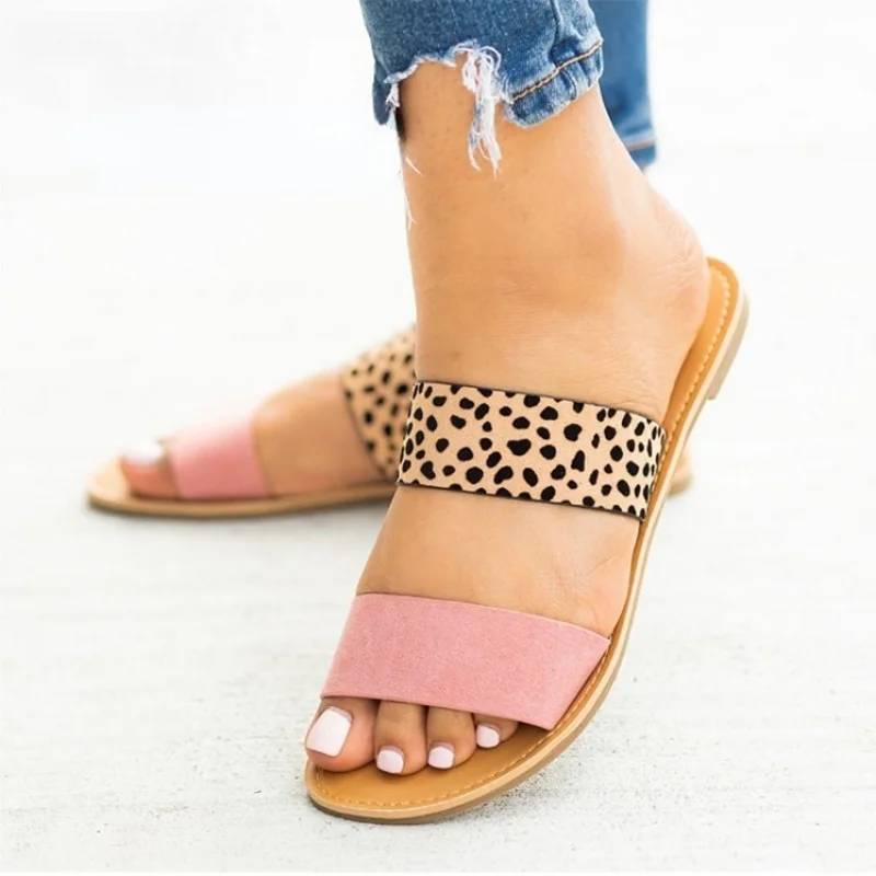 Fad 2023 Summer New Women's Slippers Flip Flops Female Slides Beach Shoes Woman Open Toe Flats Sandals Slippers
Fad 2023 Summer New Women's Slippers Flip Flops Female Slides Beach Shoes Woman Open Toe Flats Sandals Slippers
