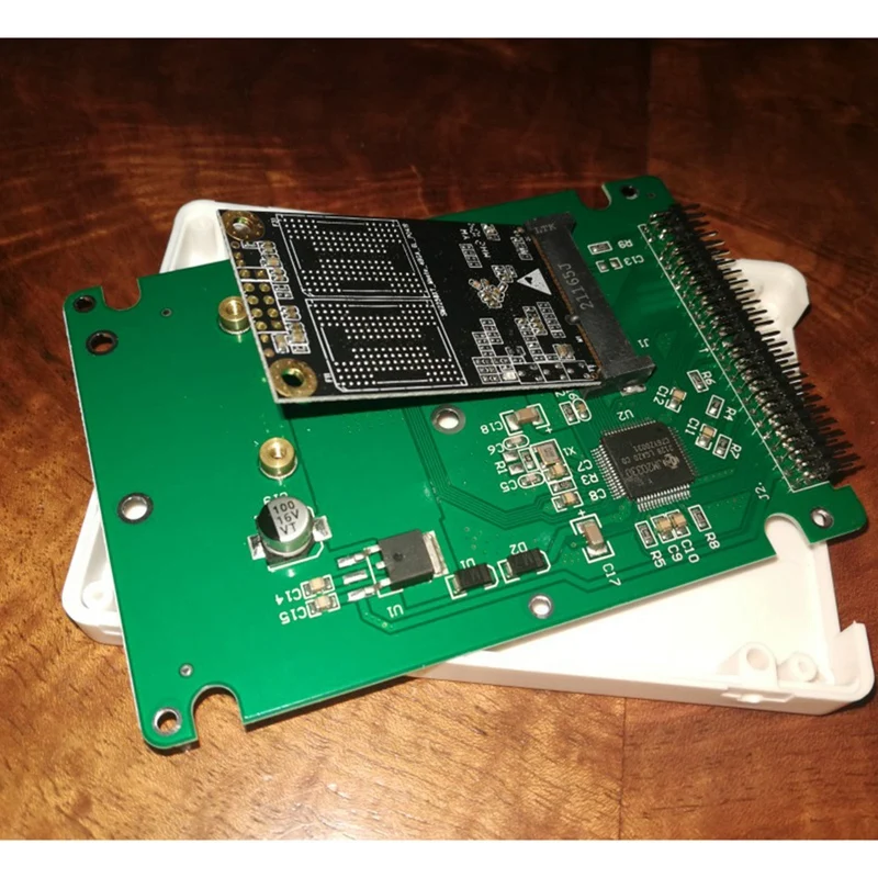 44PIN MSATA на 2,5 дюйма IDE HDD SSD MSATA адаптер PATA конвертер карты с чехлом 10x7x см
44PIN MSATA на 2,5 дюйма IDE HDD SSD MSATA адаптер PATA конвертер карты с чехлом 10x7x см