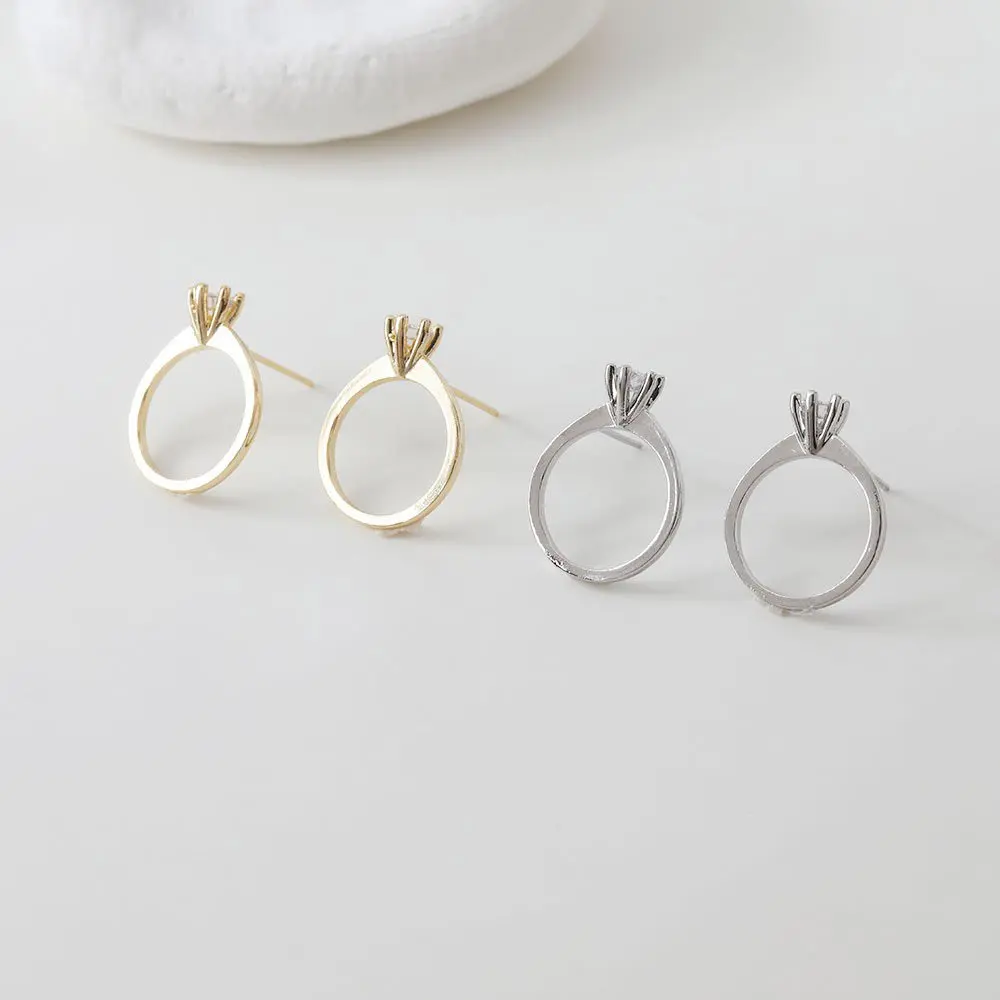 Серьги-гвоздики с цирконом, 2 шт., 16 х21 мм
Серьги-гвоздики с цирконом, 2 шт., 16 х21 мм