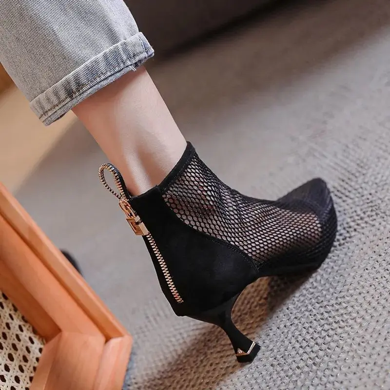 Leather Mesh surface high heel boots 2022 spring and autumn new style shoes fashion pointed thin heel short boot hollow net summ
Leather Mesh surface high heel boots 2022 spring and autumn new style shoes fashion pointed thin heel short boot hollow net summ