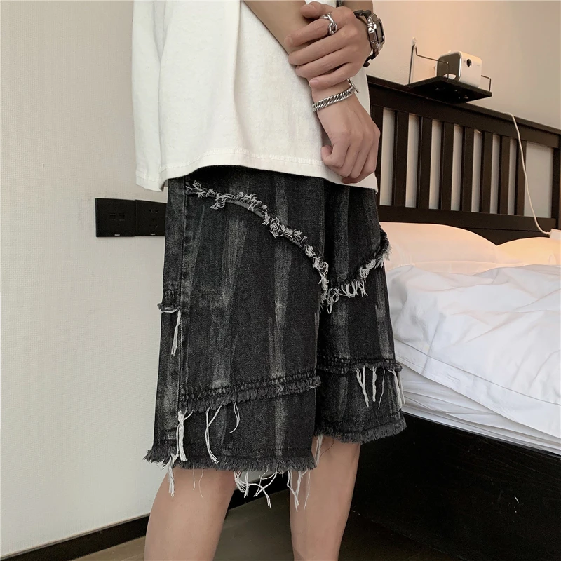 CHIPS Burr Tassel Washed Jeans Men Stripe Shorts Dark Streetwear Hip Hop Pants Harajuku Short Jeans Casual Cotton Loose Short
CHIPS Burr Tassel Washed Jeans Men Stripe Shorts Dark Streetwear Hip Hop Pants Harajuku Short Jeans Casual Cotton Loose Short