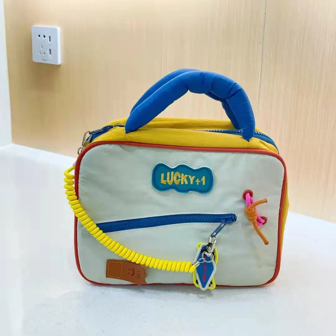 Student cute color contrast large capacity toiletries desktop stationery storage bag portable lunch box storage bag
Student cute color contrast large capacity toiletries desktop stationery storage bag portable lunch box storage bag