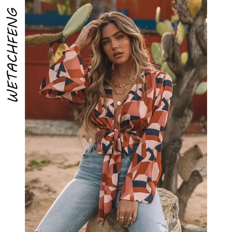 Gemometric Print Floral Women Blouses 2022 Fashion Sexy V Neck Flare Sleeve Chiffon Blouse Elegant Female Tunics Tops Clothes
Gemometric Print Floral Women Blouses 2022 Fashion Sexy V Neck Flare Sleeve Chiffon Blouse Elegant Female Tunics Tops Clothes