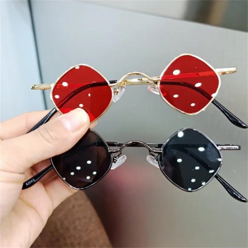 NEW Children Sunglasses Hip Hop Sun Glasses Kids Rhombus Anti-UV Spectacles Alloy Frame Eyeglasses Retro Ornamental A++
NEW Children Sunglasses Hip Hop Sun Glasses Kids Rhombus Anti-UV Spectacles Alloy Frame Eyeglasses Retro Ornamental A++