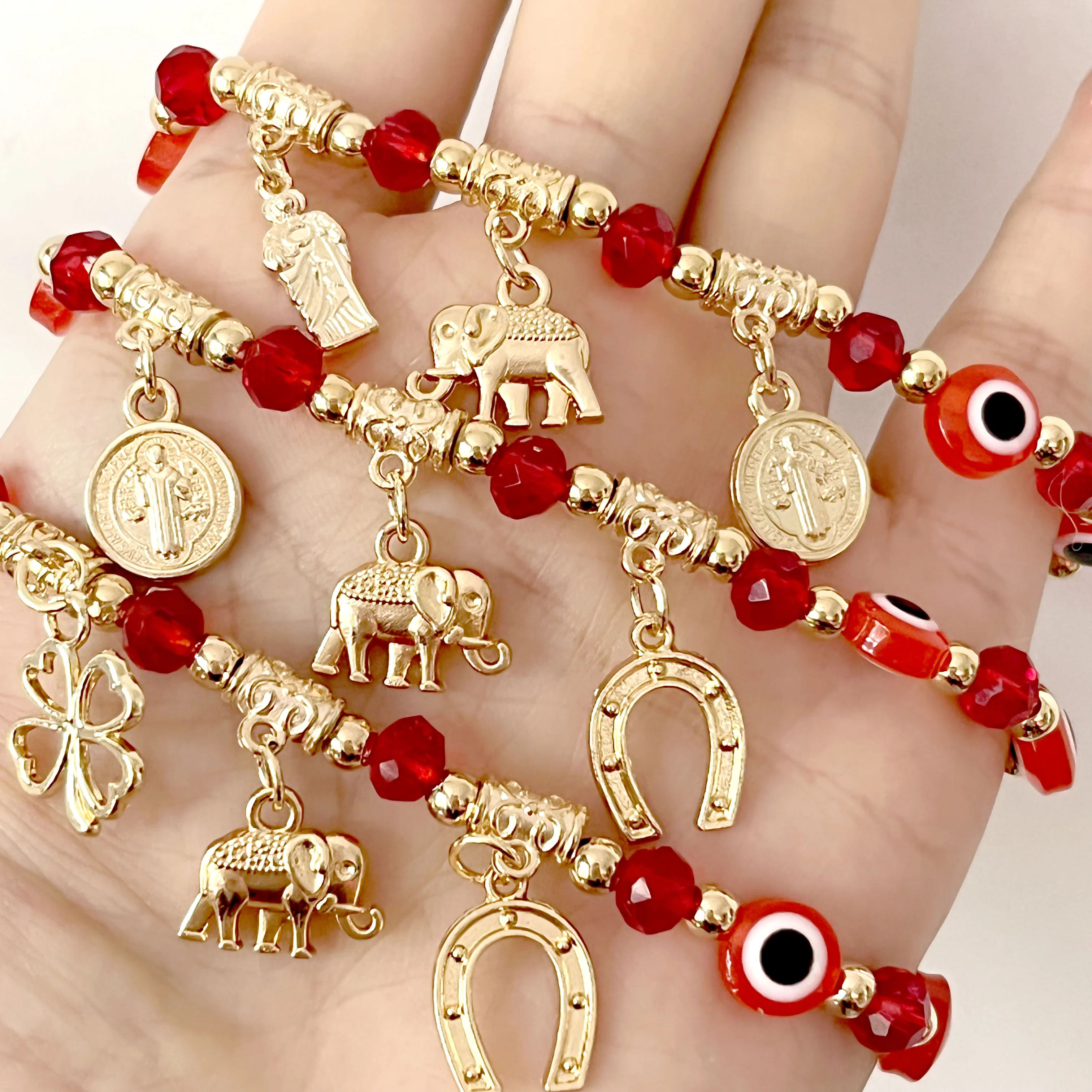Fashion Devil's Eye Palm Pendant Bracelet Prayer Bracelet Hand-String Crystal Bead Bracelet Various Colors To Choose From
Fashion Devil's Eye Palm Pendant Bracelet Prayer Bracelet Hand-String Crystal Bead Bracelet Various Colors To Choose From