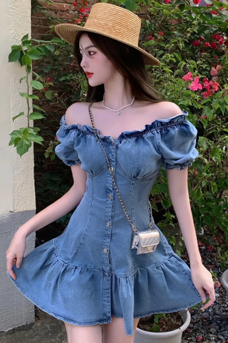 Blue Jean Dress 2022 Summer New Slim French Fishtail Dress Off Shoulder Short Sleeve Buttons Denim Dresses Women
Blue Jean Dress 2022 Summer New Slim French Fishtail Dress Off Shoulder Short Sleeve Buttons Denim Dresses Women