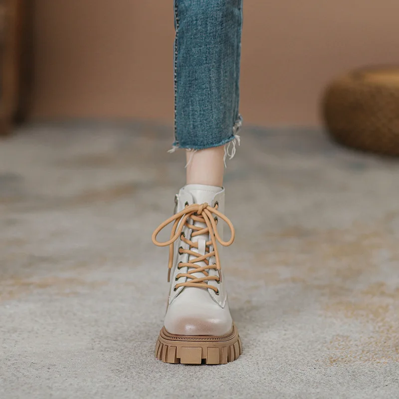 2022 Autumn and Winter Martin Boots Women's Trendy New British Net Red Short Boots Thick Bottom Heightening Boots
2022 Autumn and Winter Martin Boots Women's Trendy New British Net Red Short Boots Thick Bottom Heightening Boots