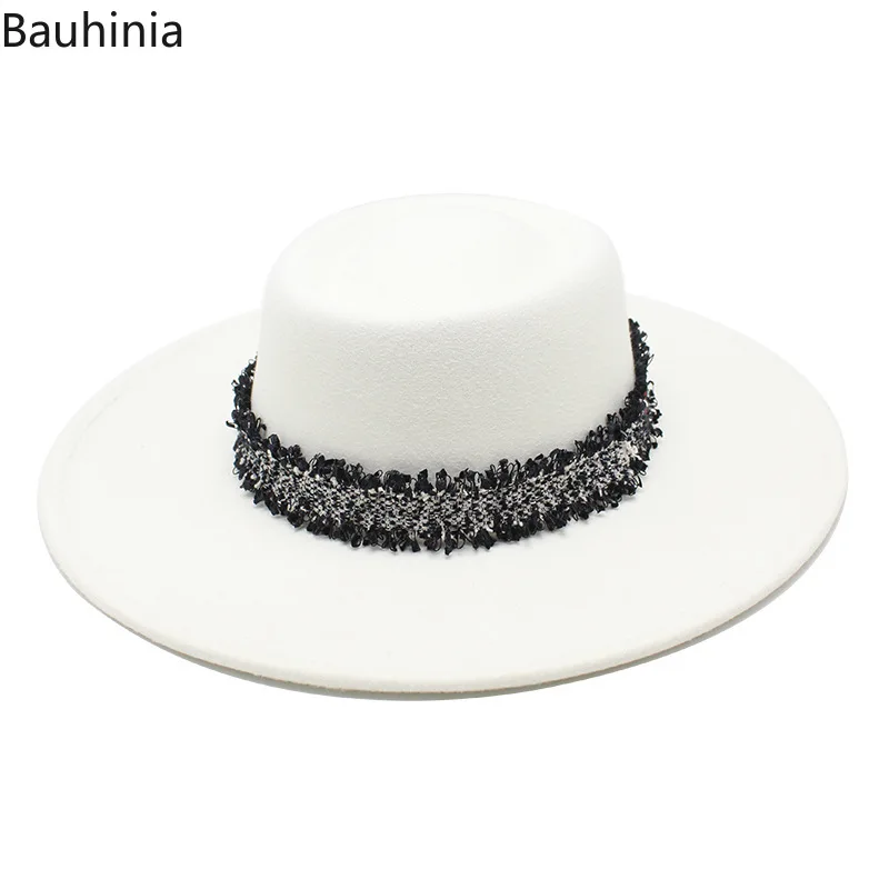 Bauhinia New Women Hats 9.5cm Wide Brim Felt Fedora Hats Wedding Decorate Formal Hat Panama Church Jazz Hats Sombreros De Sol
Bauhinia New Women Hats 9.5cm Wide Brim Felt Fedora Hats Wedding Decorate Formal Hat Panama Church Jazz Hats Sombreros De Sol