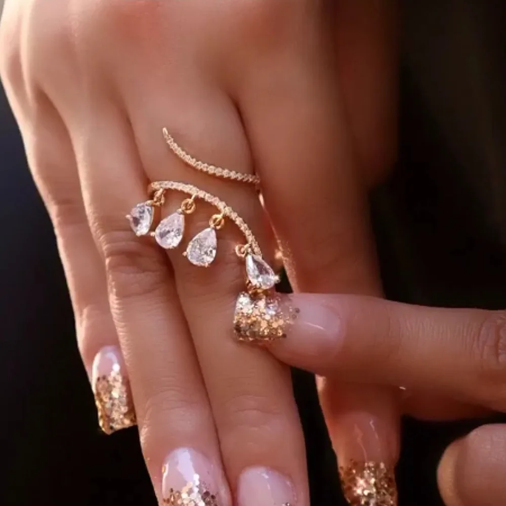 European And American Fashion Creative Zircon Ring Female Fashion Opening Drop Pendant Index Finger Ring
European And American Fashion Creative Zircon Ring Female Fashion Opening Drop Pendant Index Finger Ring