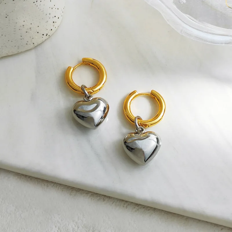 Korean Fashion Jewelry Minimalism Hoop Earrings Gold Silver Mixed Solid Heart Pendant Street Style
Korean Fashion Jewelry Minimalism Hoop Earrings Gold Silver Mixed Solid Heart Pendant Street Style