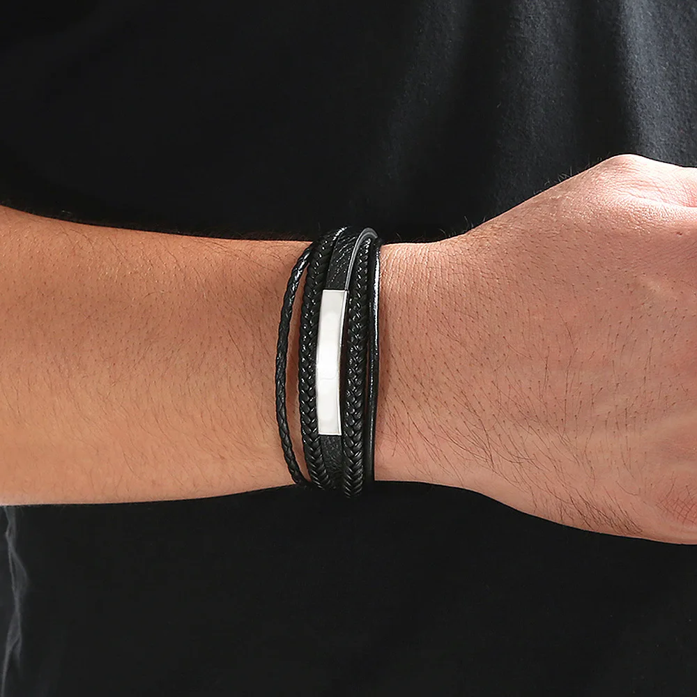 New Bracelet Retro Men's Woven Stainless Steel Alloy Classic Casual Bracelet Magnet Buckle Leather Bracelet Clothing Collocation
New Bracelet Retro Men's Woven Stainless Steel Alloy Classic Casual Bracelet Magnet Buckle Leather Bracelet Clothing Collocation