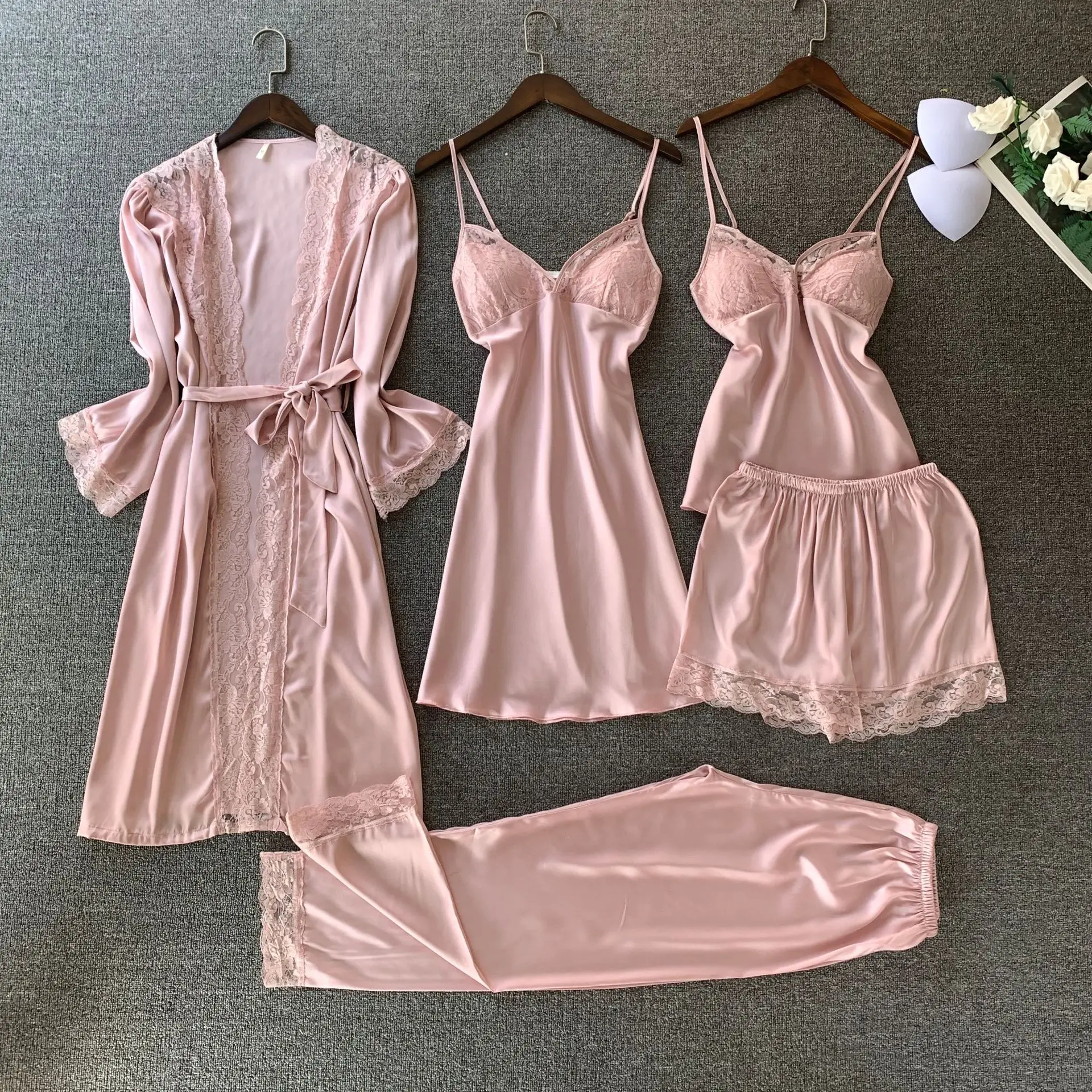 

4pcs Lace Robe Gown Set Women Bathrobe Nightgown Satin Ice Silk Kimono Sleepwear Spring Summer Pyjamas Intimate Lingerie
